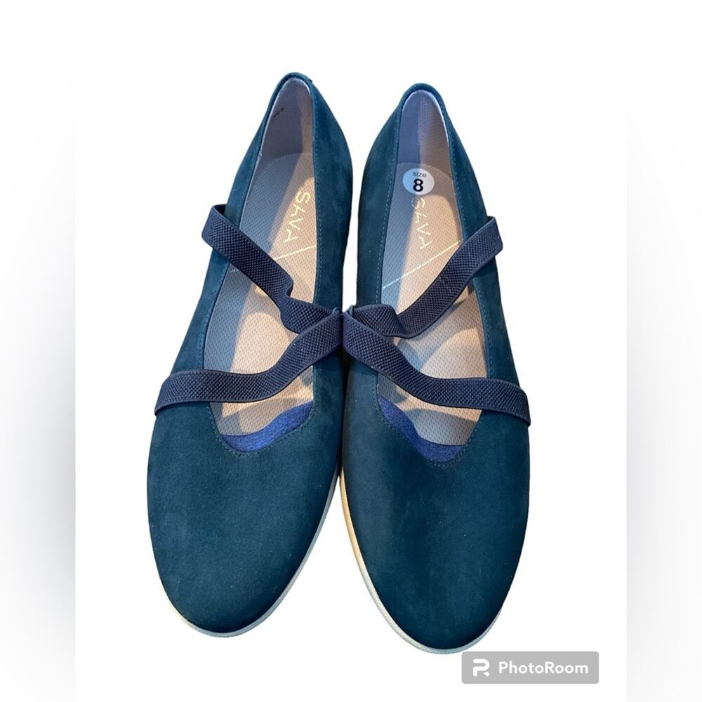 Sava women’s size 8 navy blue flat slip on shoes